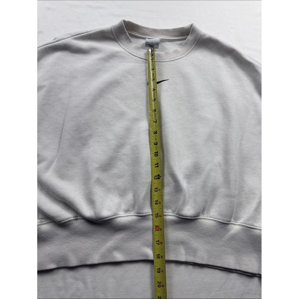Nike Cropped Sweatshirt Womens Small White Center Swoosh Pullover